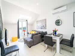 Apartments Senka Molunat